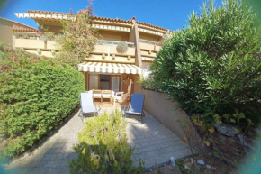 A few steps from the beach, very comfortable
